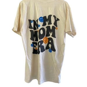 Comfort Colors womens White In My Mom Era Short Sleeve T-Shirt Size L